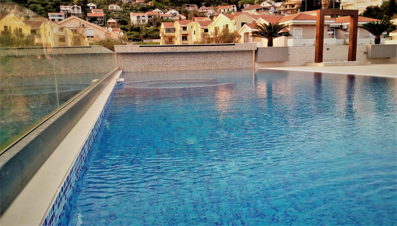 Apartment Sun Village Goran แฮร์เซ็ก-โนวี ภายนอก รูปภาพ