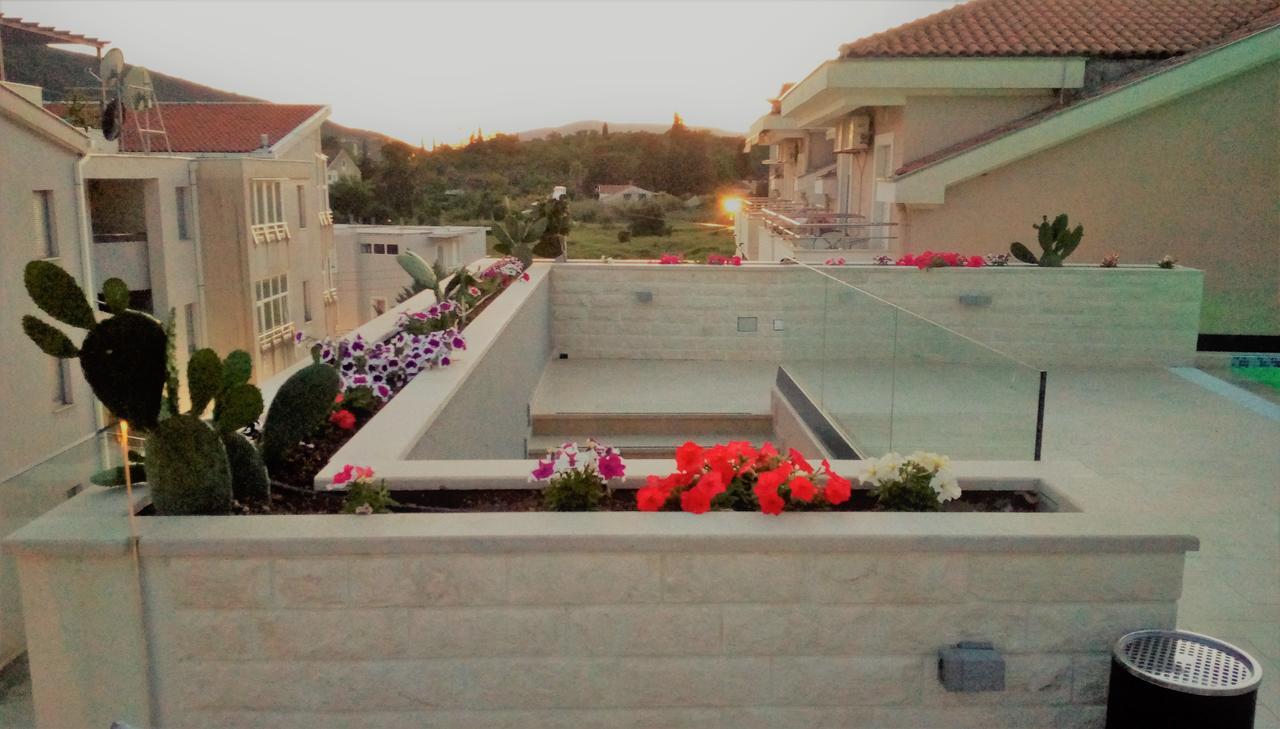 Apartment Sun Village Goran แฮร์เซ็ก-โนวี ภายนอก รูปภาพ