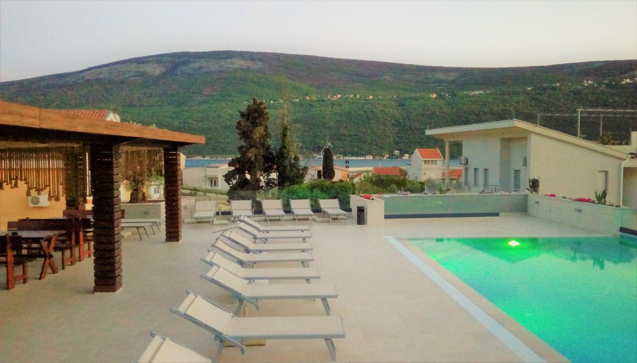 Apartment Sun Village Goran แฮร์เซ็ก-โนวี ภายนอก รูปภาพ