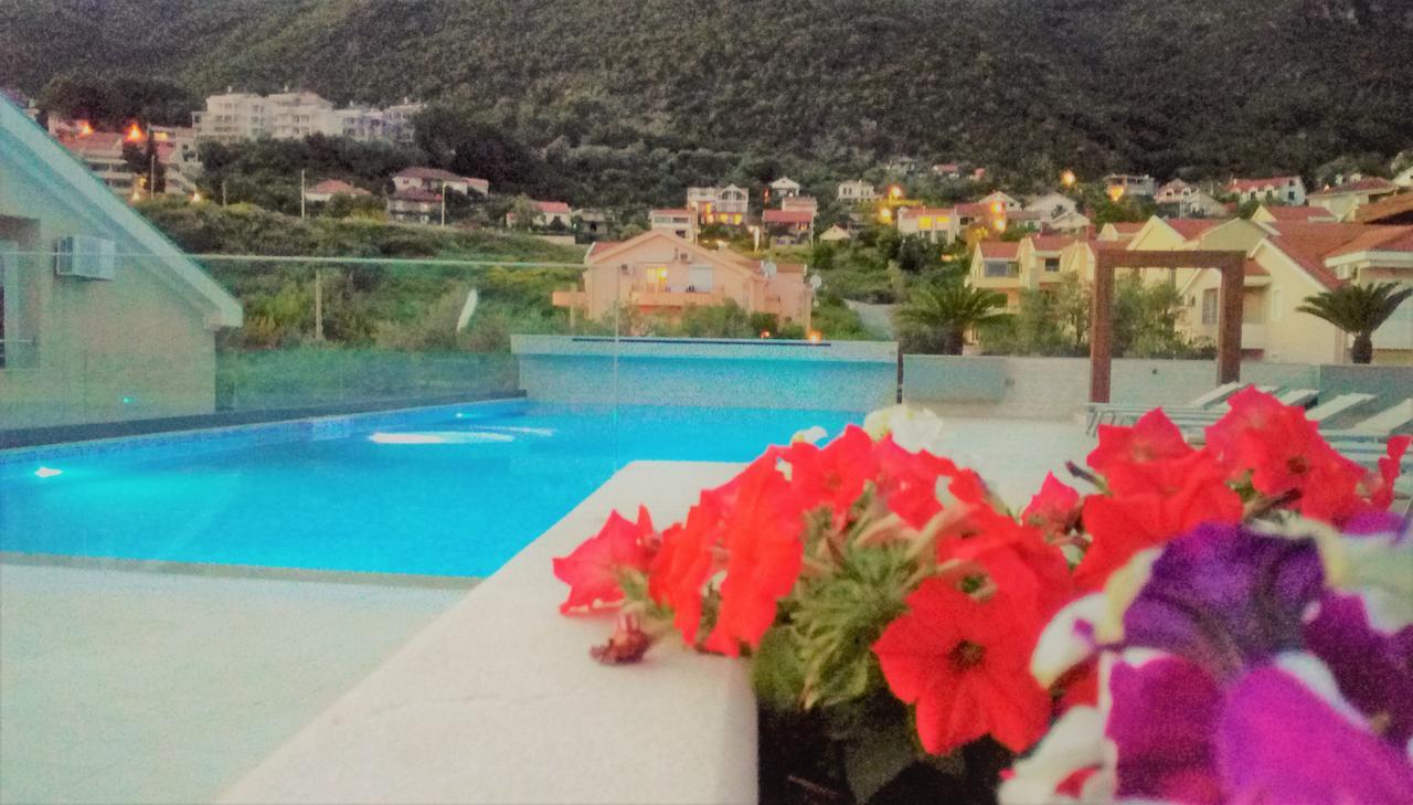 Apartment Sun Village Goran แฮร์เซ็ก-โนวี ภายนอก รูปภาพ