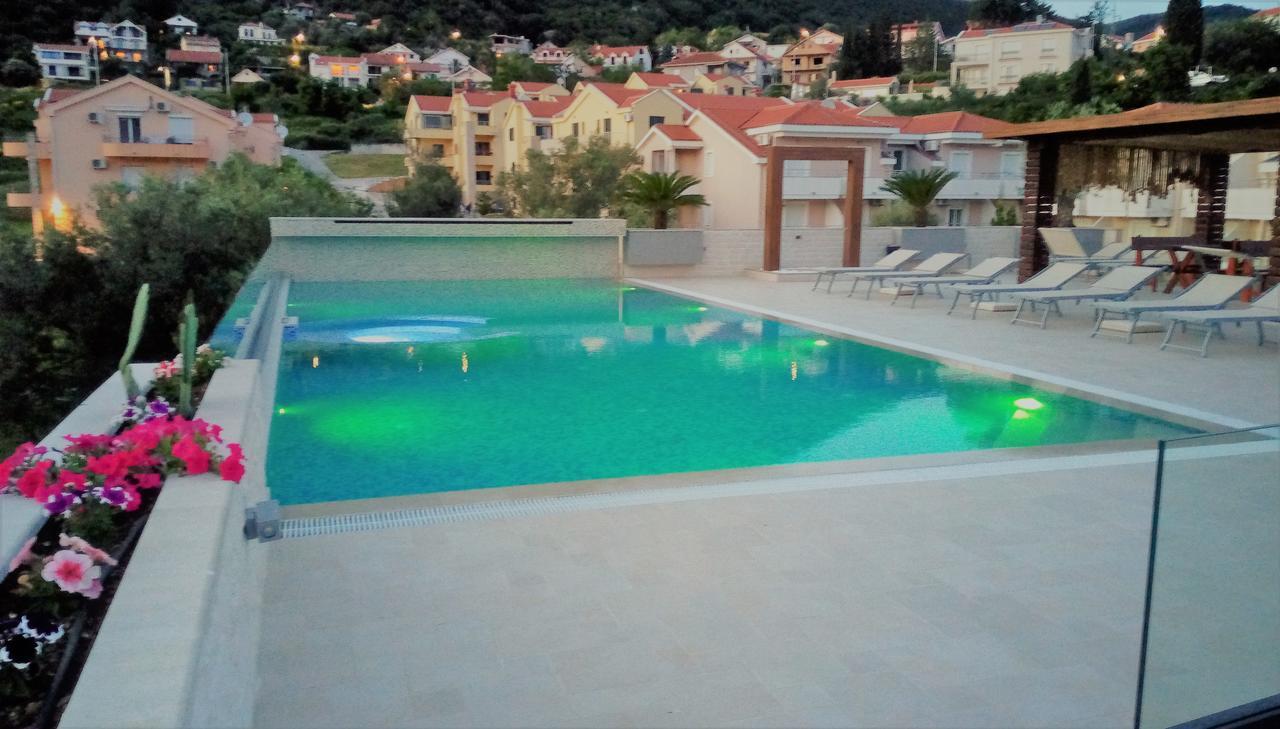 Apartment Sun Village Goran แฮร์เซ็ก-โนวี ภายนอก รูปภาพ
