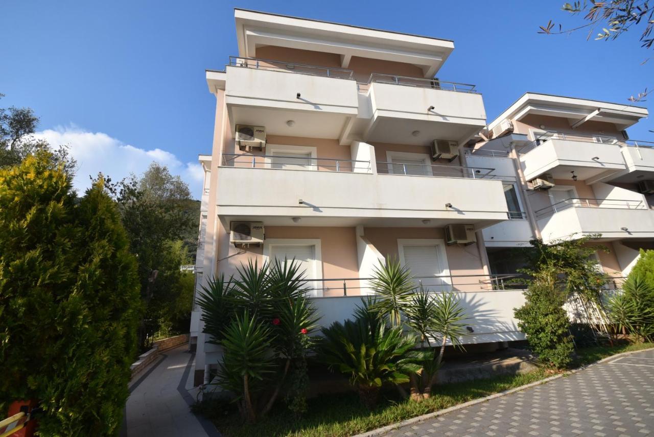 Apartment Sun Village Goran แฮร์เซ็ก-โนวี ภายนอก รูปภาพ
